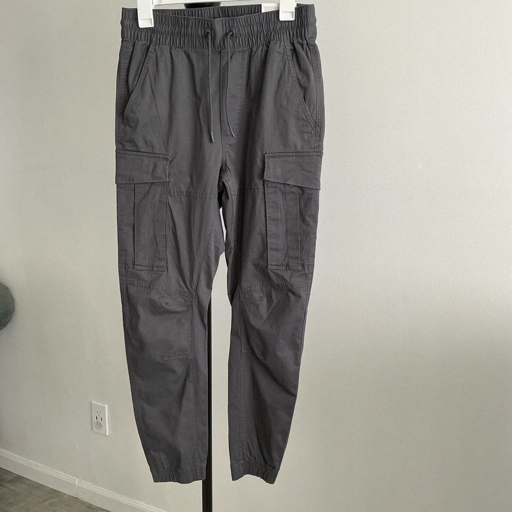H&M Mens Slim Fit Tapered Gray Cargo Pants XS NWT